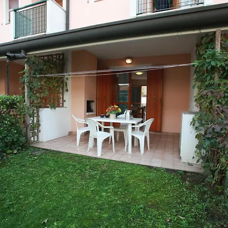 Terraced House With Garden And Porch Villa Rosolina Mare